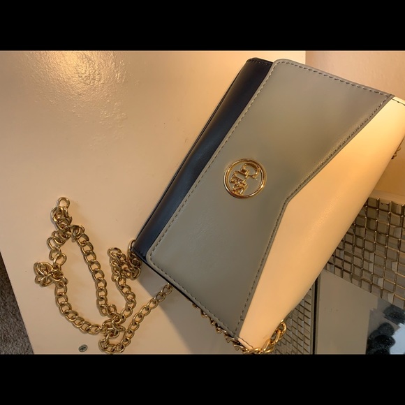 Guess Cross bag - Picture 2 of 2